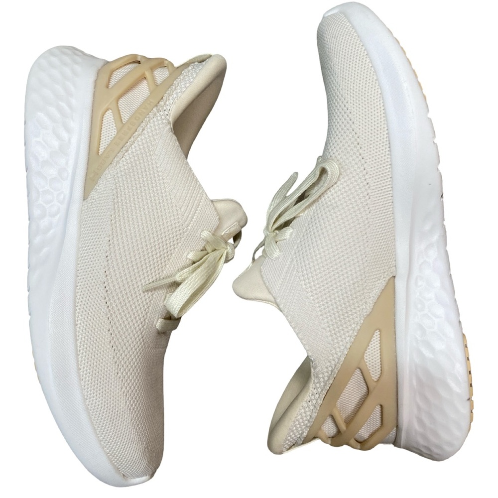 KIZIK Hands-Free Athletic Sneakers Ivory/White |‎ Women’s 7.5 Wide | Like New
